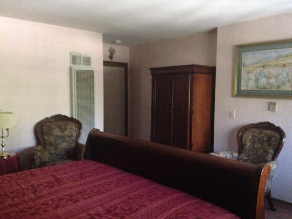 Switzerland Haus Bed And Breakfast Inn Big Bear Lake Ruang foto