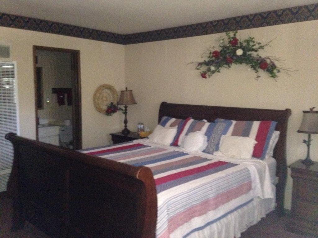 Switzerland Haus Bed And Breakfast Inn Big Bear Lake Ruang foto