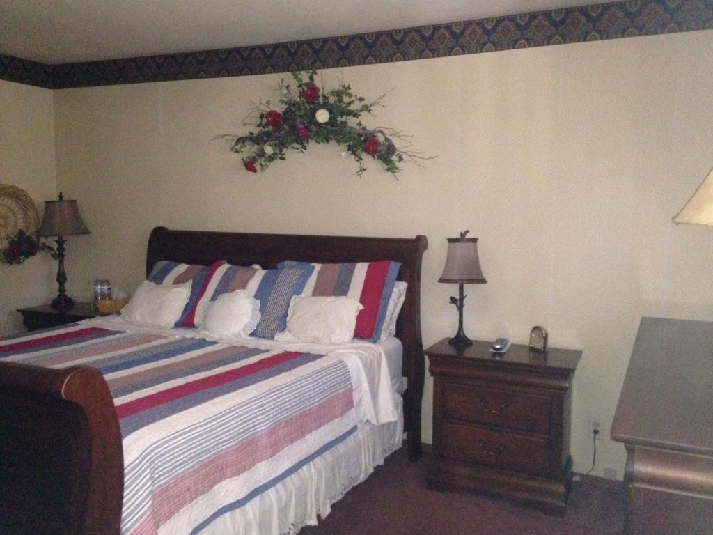 Switzerland Haus Bed And Breakfast Inn Big Bear Lake Ruang foto
