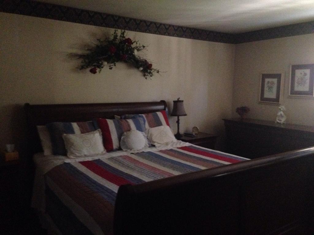 Switzerland Haus Bed And Breakfast Inn Big Bear Lake Ruang foto